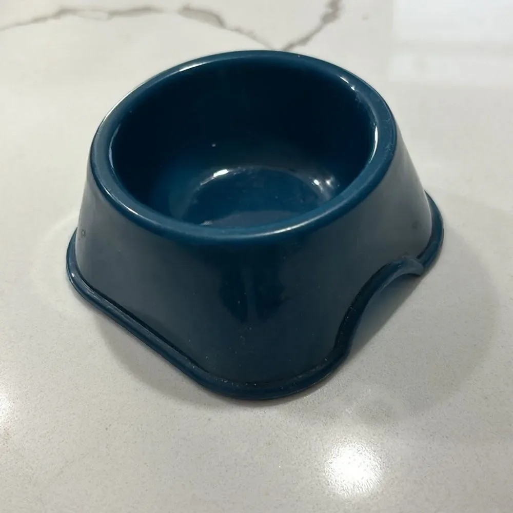 Plastic Small Animal Food Dish Lizard Reptile Cat Gerbil Mouse Rat Bunny Pet